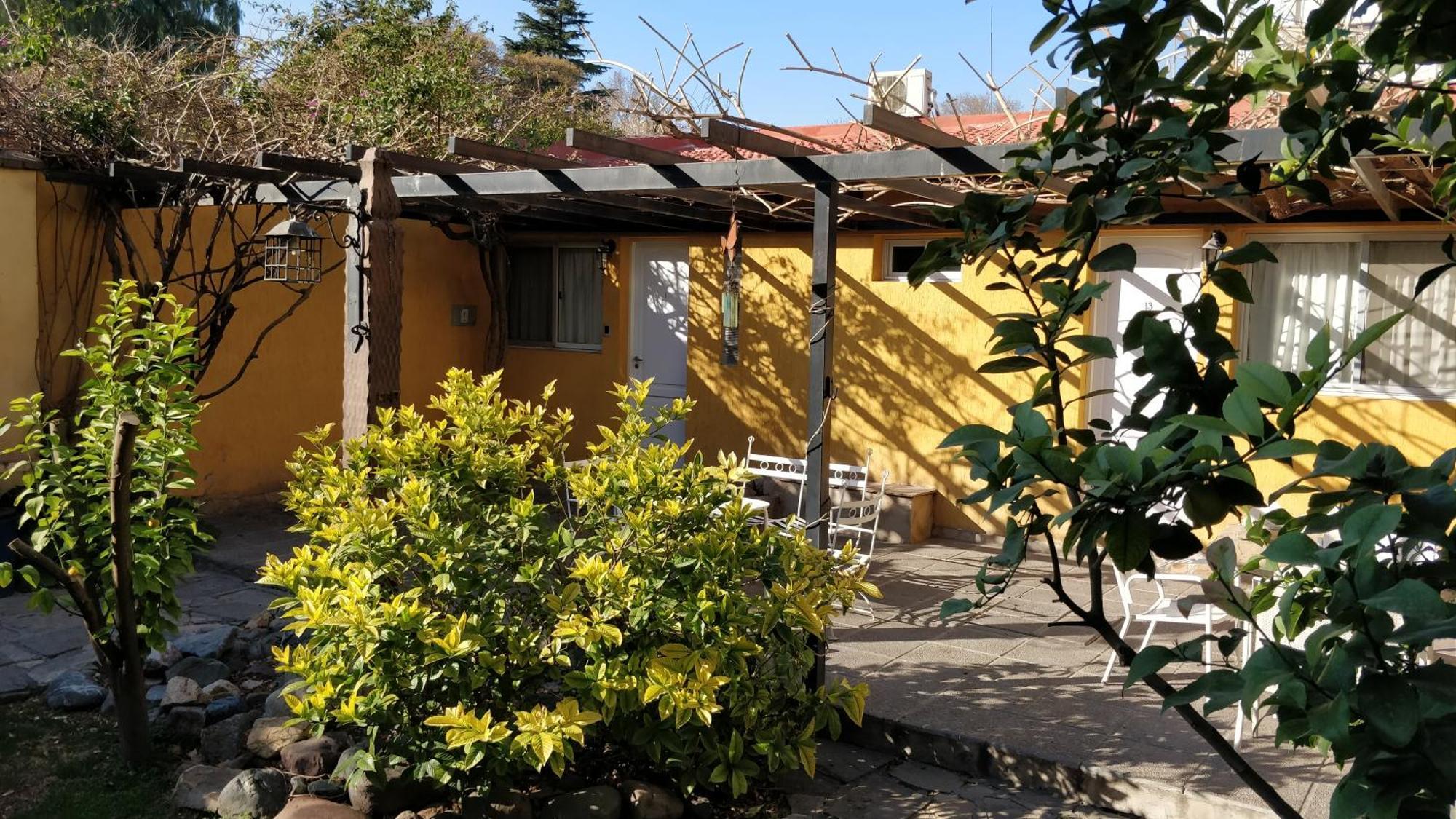 מנדוזה Alamo Hostel & Suites מראה חיצוני תמונה
