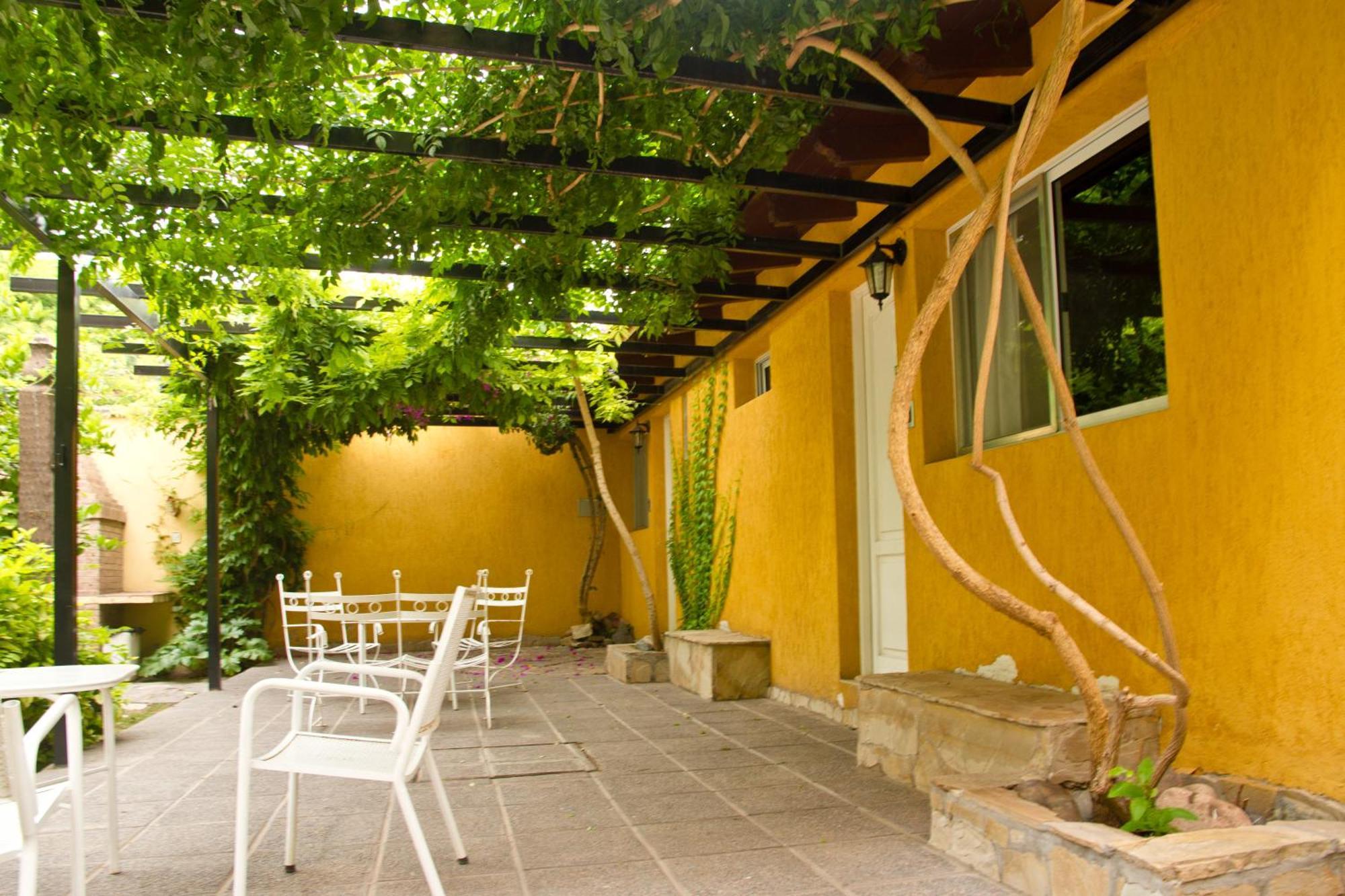 מנדוזה Alamo Hostel & Suites מראה חיצוני תמונה