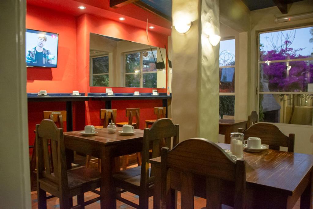 מנדוזה Alamo Hostel & Suites מראה חיצוני תמונה